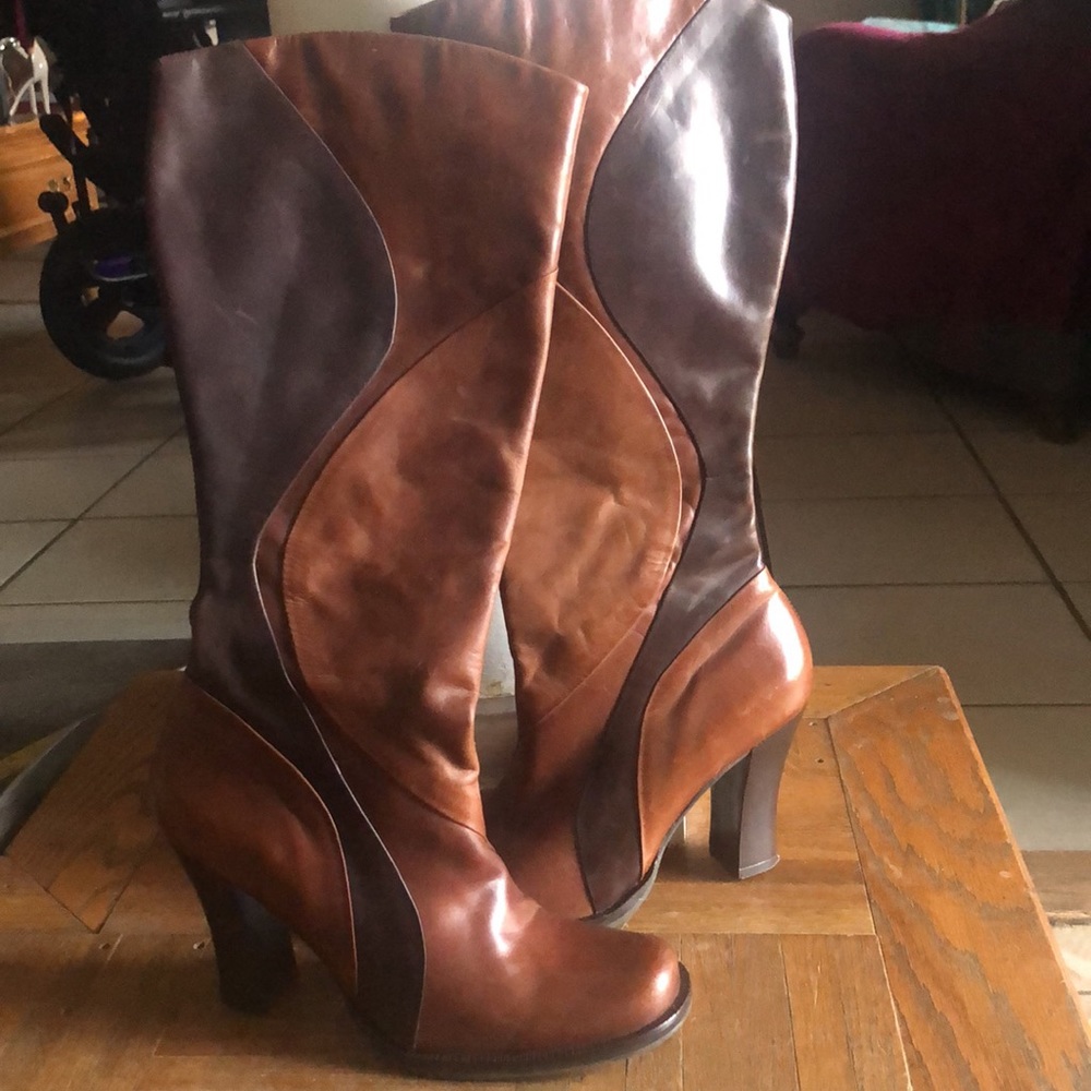 Kenneth Cole Reaction Sister Chani Boots real leather